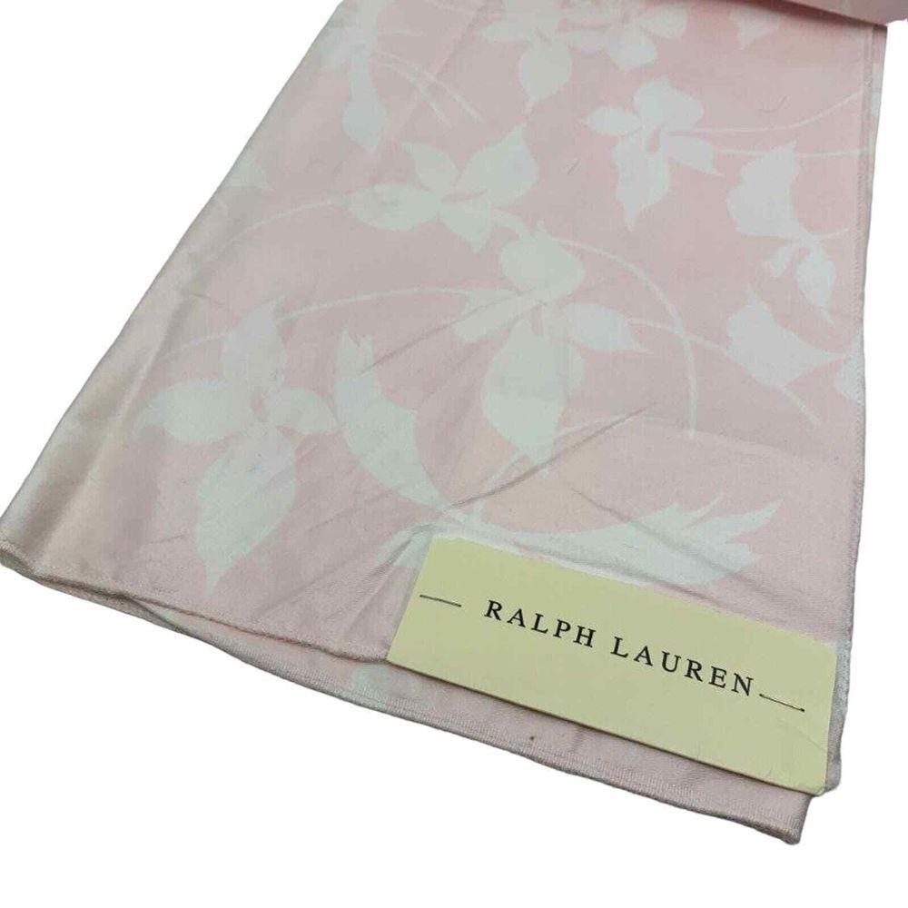 Ralph Lauren Georgina Floral Petal Fabric Sample/Remnant 26x26 Crafts